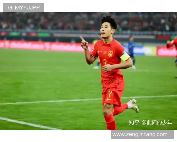 世界杯预选赛荣获月度最佳球员，实至名归